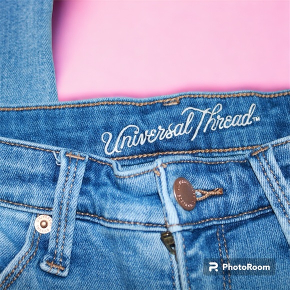 Universal Thread Jeans - Picture 2 of 4